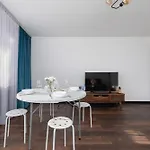 Comfortable Two-Bedroom Apartment Strzelcow By Noclegi Renters